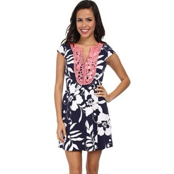 Lilly Pulitzer Dresses & Skirts - Lilly Pulitzer Briella Fit and Flare A line Floral Palm Beach dress Bright Navy